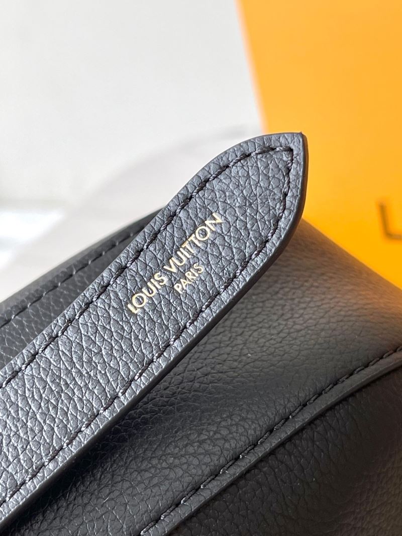 Louis Vuitton Hobo Bags